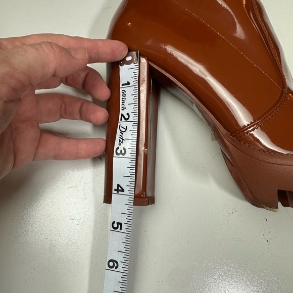 Azalea Wang X Dolls Kill Brown Patent Vegan Leather Rainy Days Boots 7.5 *READ* - Picture 16 of 16